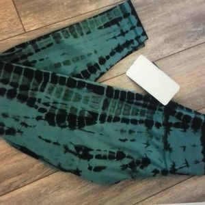 NEW Lululemon Shibori Wunder Under HR 4 Green
